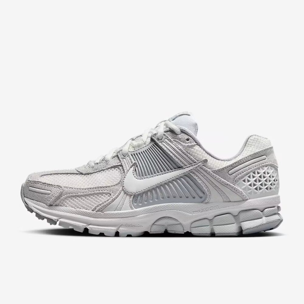 Nike Zoom Vomero 5 Running Shoes